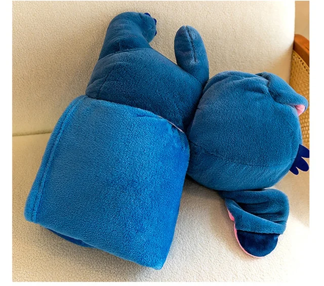 Blanket with Soft Toys