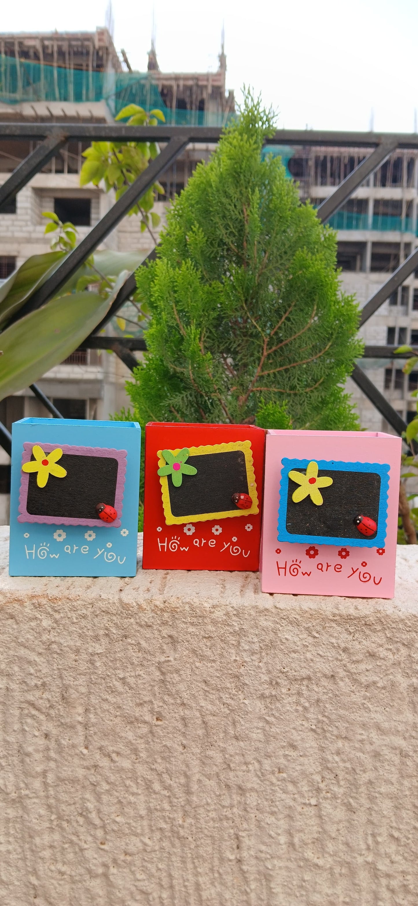 Wooden pen Stand